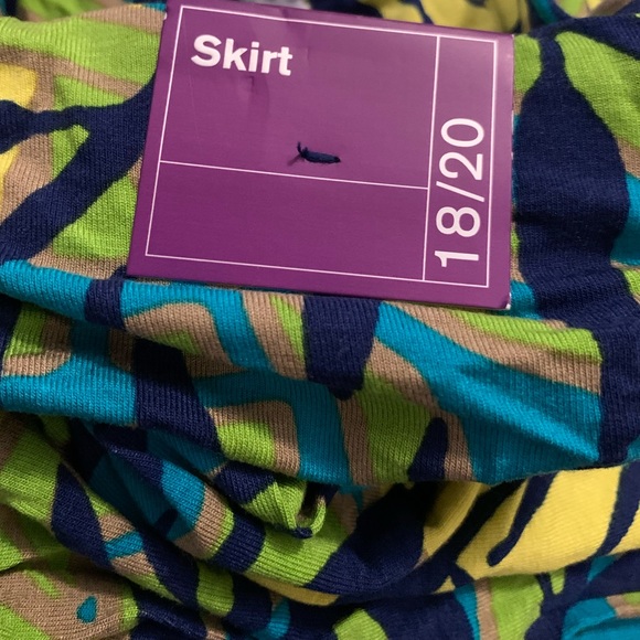 Lane Bryant Women’s Hawaiian Skirt Tropical Print - Picture 5 of 5